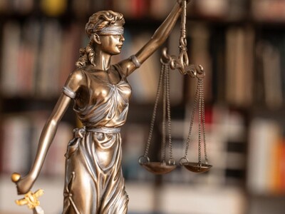 NJ Judge Faces Ethics Complaint Over “Palestine” Hat at Court Conference