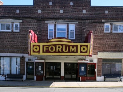 Governor Murphy Highlights the Revitalization of the Forum Theatre in Metuchen