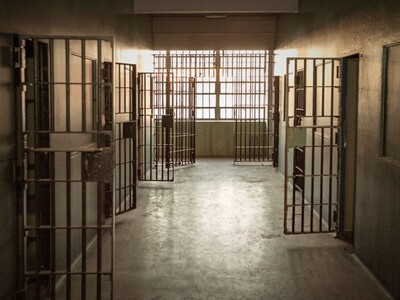 Murphy Grants Clemency to 148 on Final Day of Administration