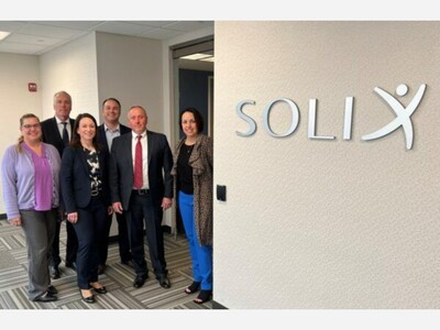 New Jersey Assemblywoman Aura Dunn Tours Headquarters of Solix, Inc.