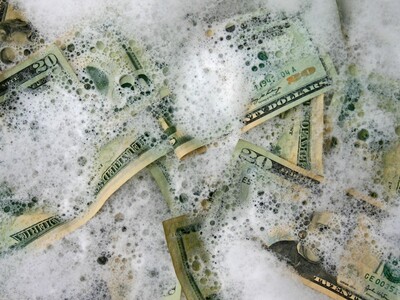 Medford Man Pleads Guilty to Bank Fraud and Money Laundering, Faces Decades in Prison