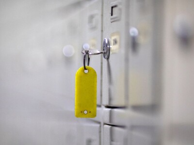 New York Woman Sentenced for Bribing Mail Carriers To Steal USPS Keys