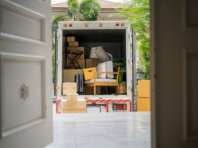 23 Unlicensed Movers Fined Undercover Sting Operation  Safe Move 