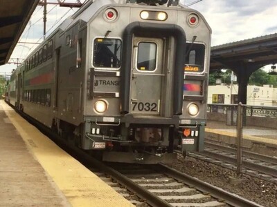 NJ TRANSIT Approves $917M Overhaul of Multilevel Rail Cars to Modernize Fleet